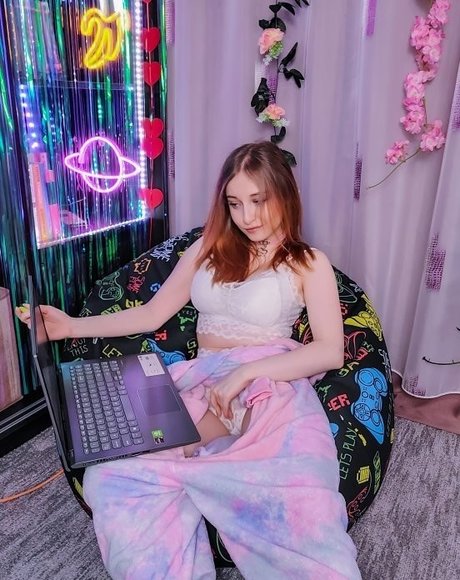 Anaminne sexy star archive