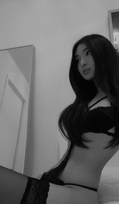 Mari Bambei art pornstar pictures