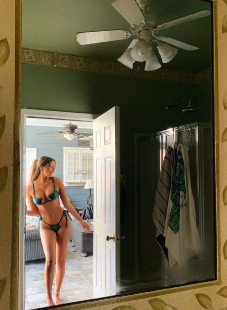 Abby Busick exclusive star gallery