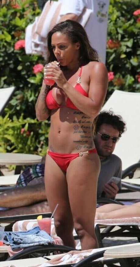 Sydney Leroux hot star galleries