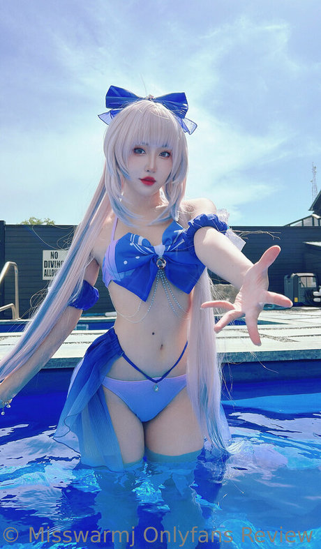 MissWarmJ star sexy pic