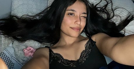 Agnes Inezz adult model galleries