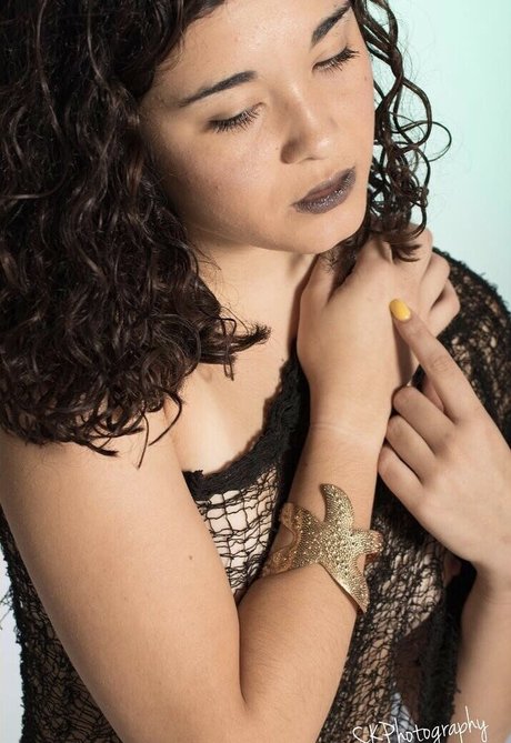 Meghan Lane model perfect image