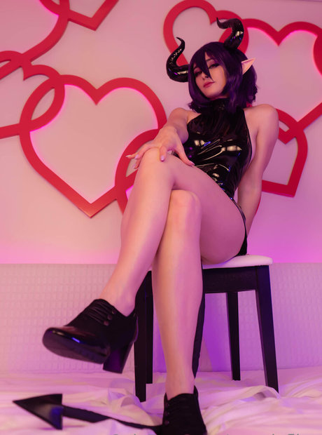 AeryTiefling star nude galleries