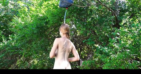 Vanessa Blank art model img