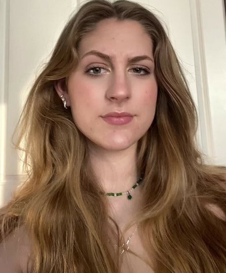 Rachel Wohlford star art photo