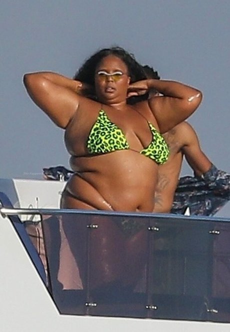 Lizzo high quality pornstar pic