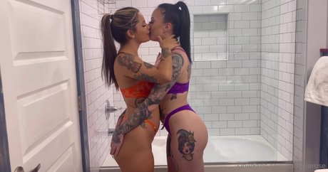 Faith Vixxen perfect pornstar pictures