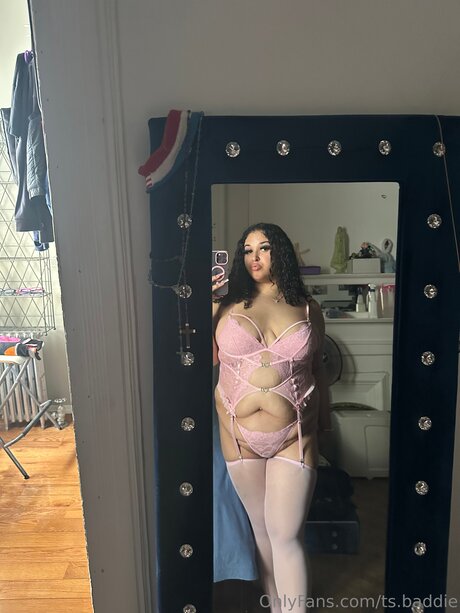 TS Baddie star top image