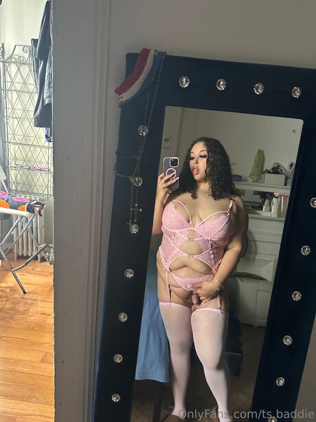 TS Baddie pretty model pics