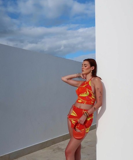 Olivia OBrien star perfect archive