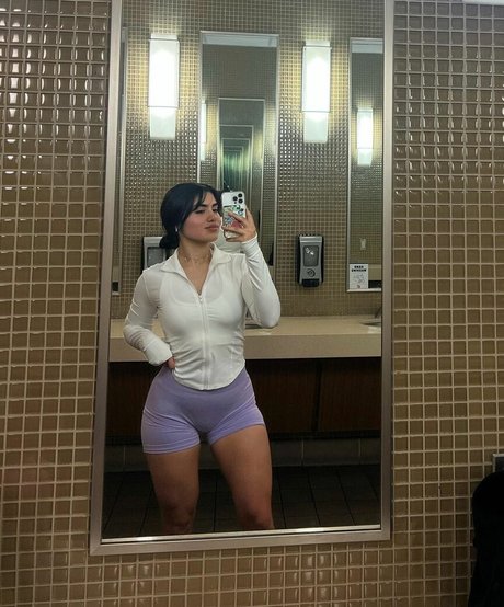 Annette Vasquez model free images