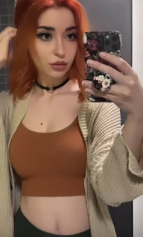 AnniTheDuck hot pornstar images