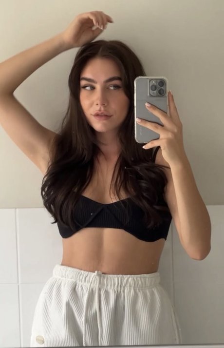 Paladinamber nudes actress archive