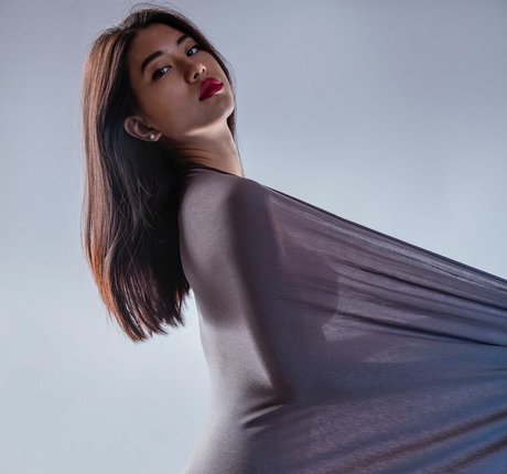 Fionaylin pretty pornstar photos