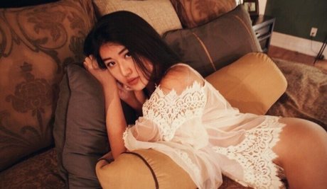 Fionaylin pornstar exclusive picture