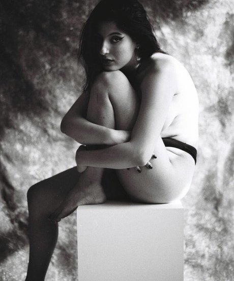 gorgeous milf onlyfans pretty photo