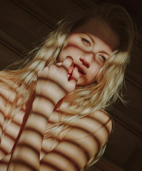 Bo Ackaert model beautiful photo