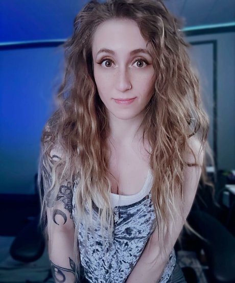 Nicholena beautiful actress images