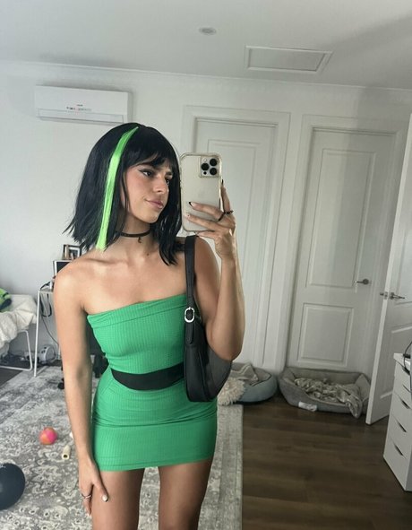 Develique star naked images