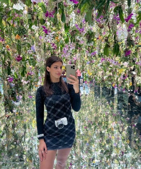 Develique pornstar top gallery