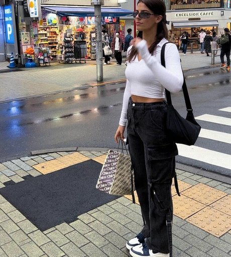 Develique star high quality galleries