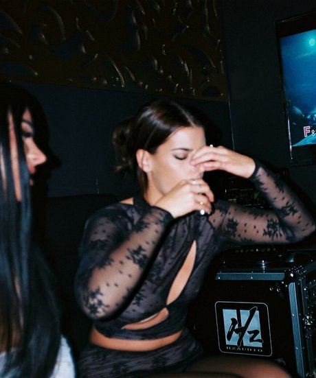 brunette pussy onlyfans nude picture