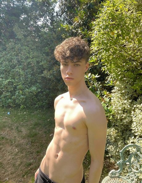 kiekie18x star nudes img