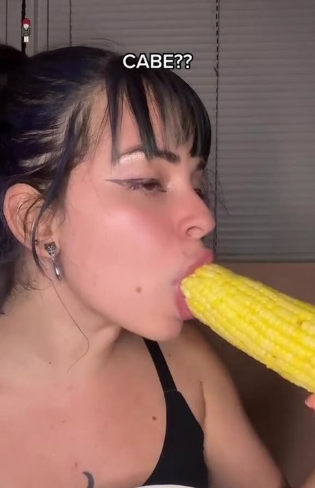 Xehli G nude actress pictures