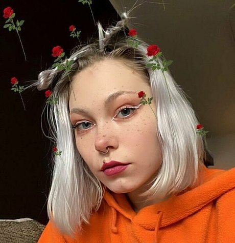 strwbrr star porn archive