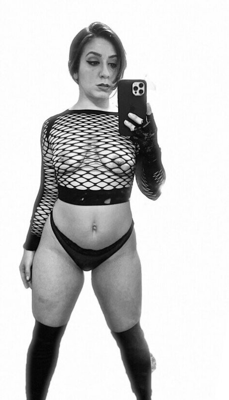 RosiePedal hot star picture