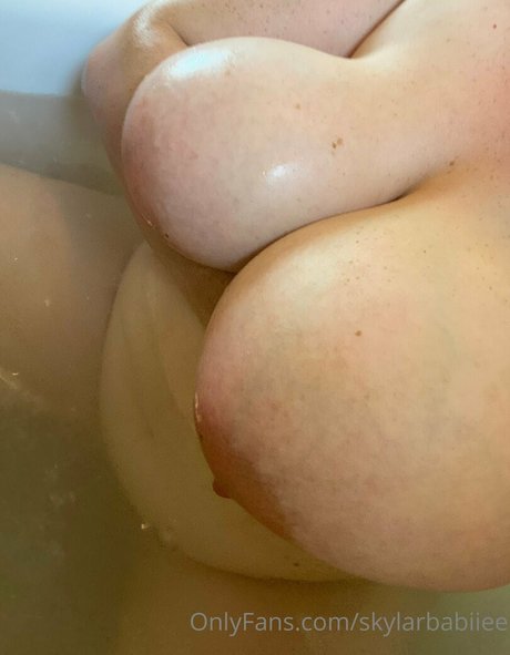 skylarbabiiee model high quality pic