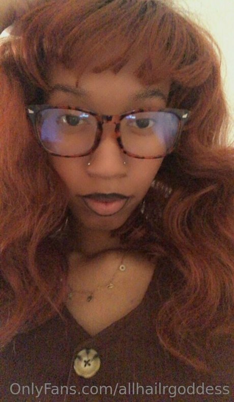 allhailrgoddess top model pic