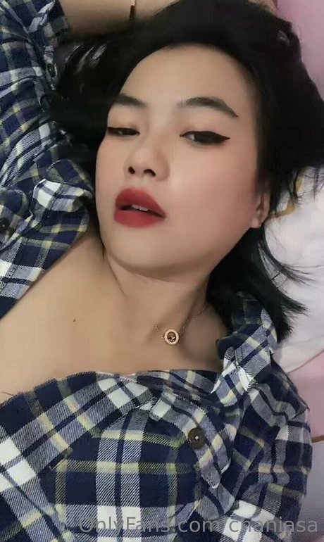 chaniasa perfect star photo