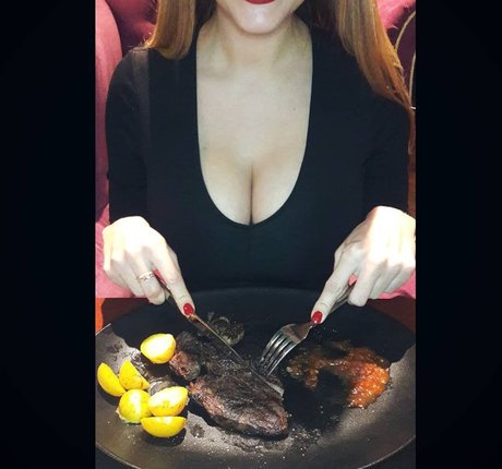 Lady Gorbunova pornstar archive