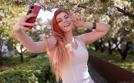 Anya Ichios star naked images