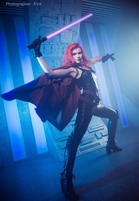 Anya Ichios star art pics