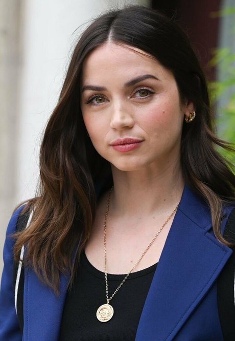 trans ebony onlyfans art nude galleries