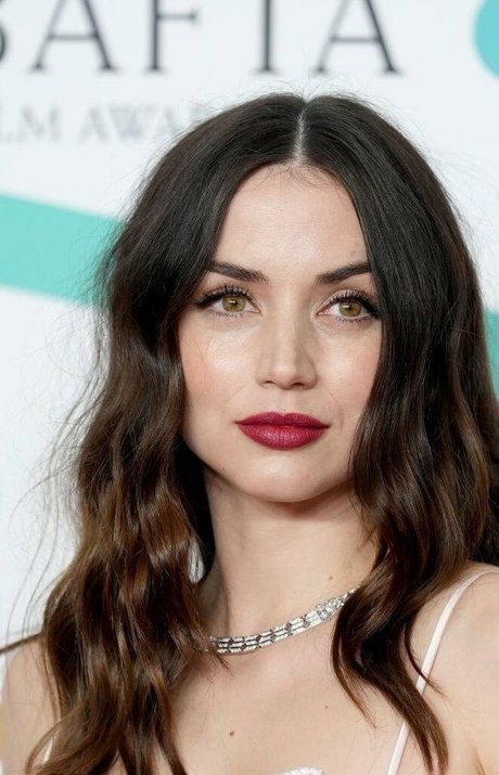 Ana De Armas star beautiful image