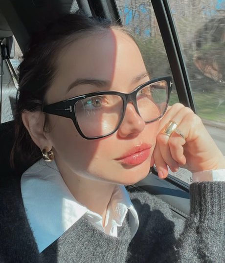 Ana De Armas model nude img