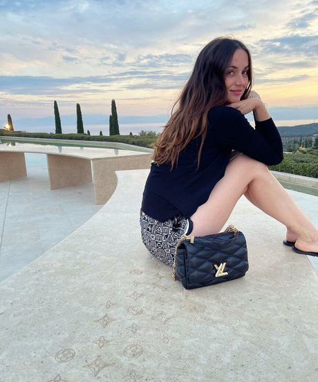 Ana De Armas star exclusive img