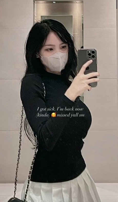 Lolaaasaur free model pics