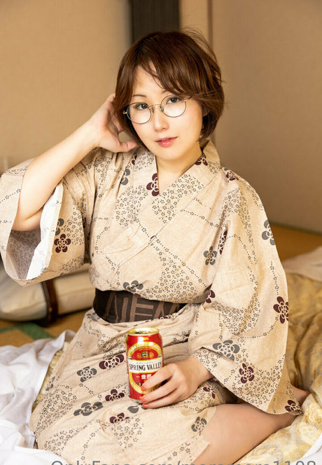 moremore1108 hot pornstar photo