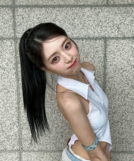 itzy all in us erotic actress pictures