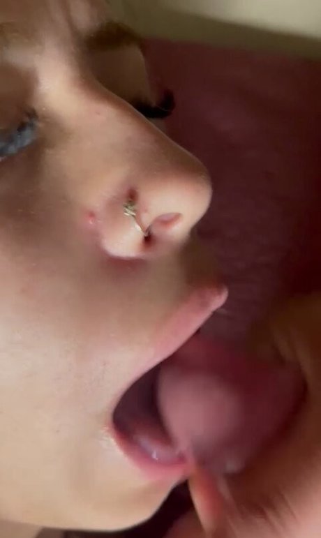 Larissa Escobar star pics