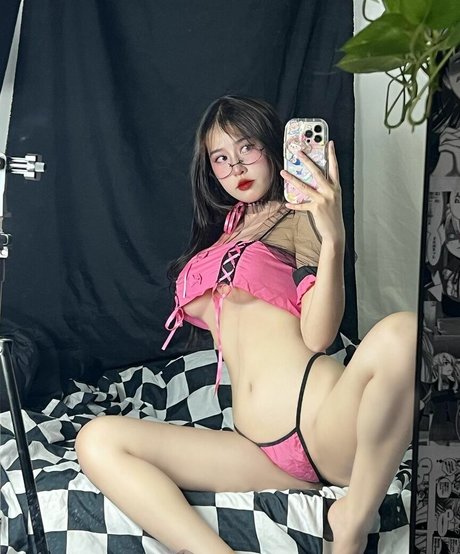 Yunne uwu pornographic model pics