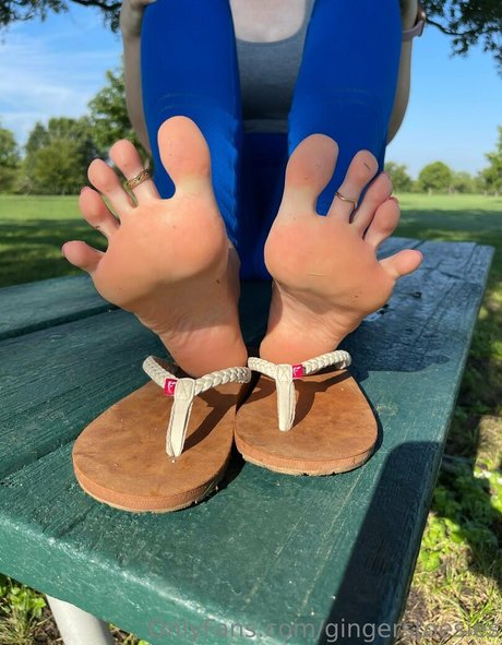 Gingerstoesies model hd pics