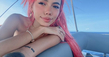 cherrykath18 model hot gallery