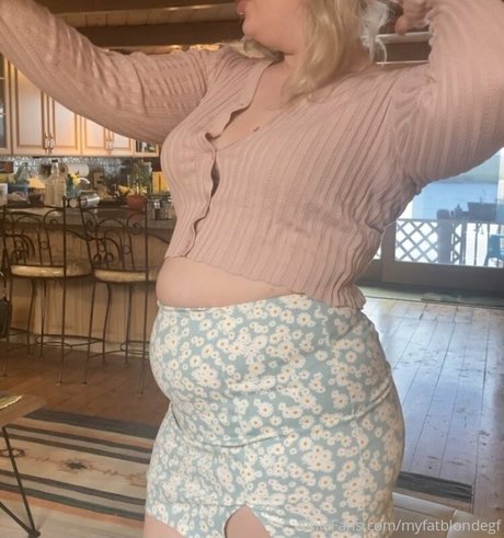 myfatblondegf top actress img