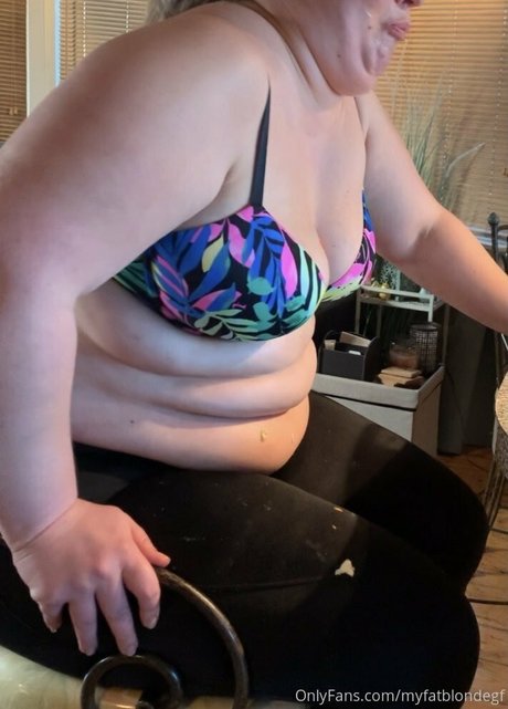 myfatblondegf model pretty pics